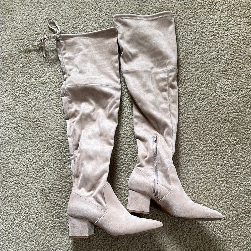 Elegant Over-the-Knee Boots in Cream